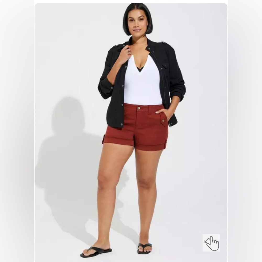 Torrid Plus Size Military Stretch Twill Mid-Rise Short - SIZE 16 - EUC